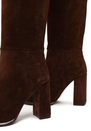 Высокие сапоги