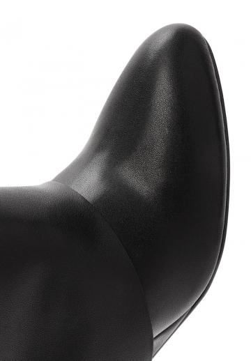 Сапожки на танкетке