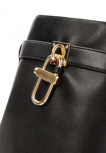 Сапожки на танкетке