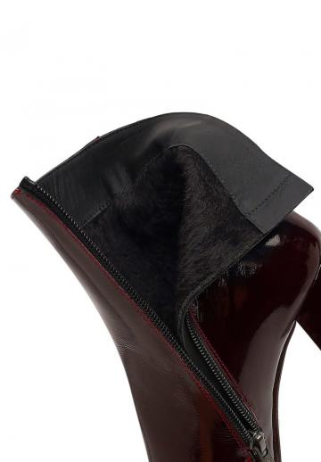 Высокие сапоги