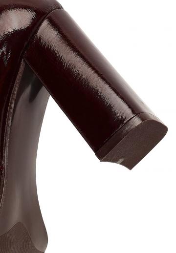 Высокие сапоги