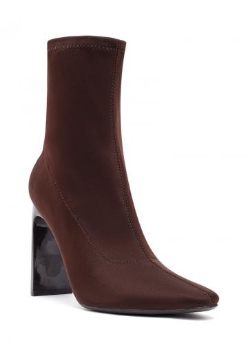 Полусапожки на высоком каблуке