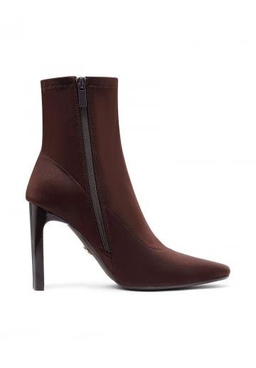 Полусапожки на высоком каблуке