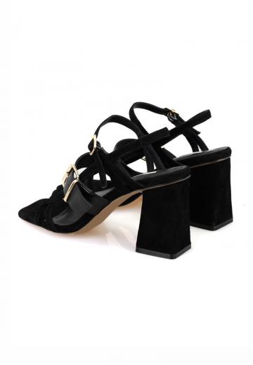 Гандбольные кроссовки