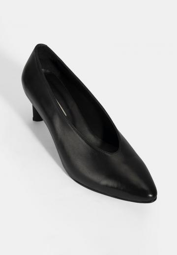 Туфли на высоком каблуке