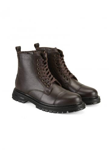 Ботинки на шнуровке