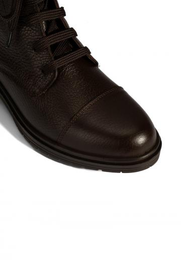 Ботинки на шнуровке