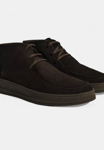 Ботинки на шнуровке