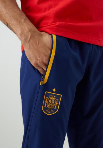 Спортивные штаны