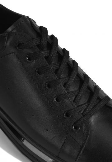 Ботинки на шнуровке