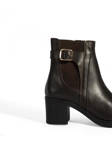 Полусапожки на высоком каблуке