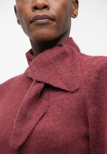 Вязаное платье