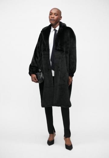 Шерстяное пальто