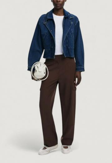 Брюки с накладными карманами