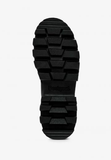 Ботинки на шнуровке