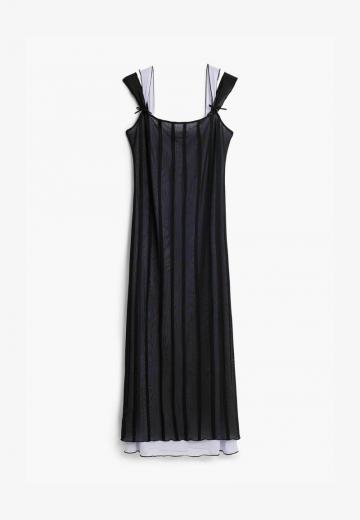 Платье футляр