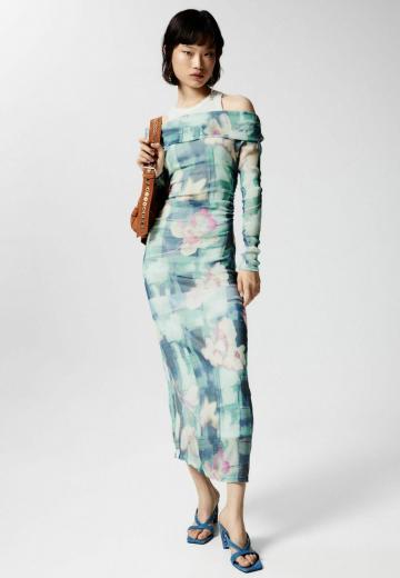 Платье футляр