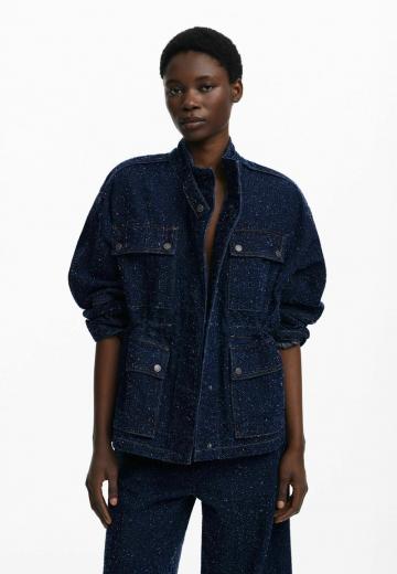 Куртка с накладнымит карманами