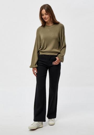 Клешеные джинсы