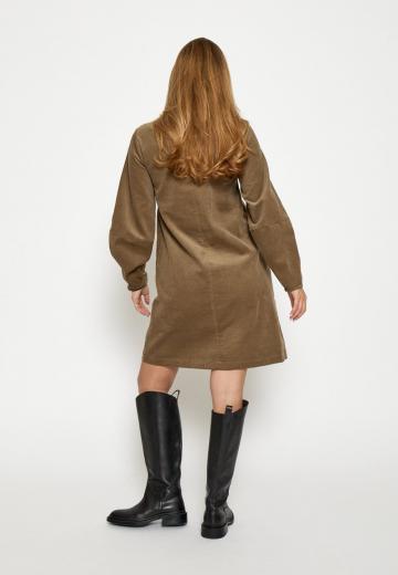 Короткое платье