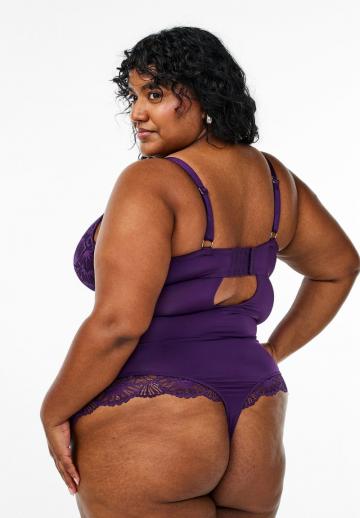 Слитный купальник