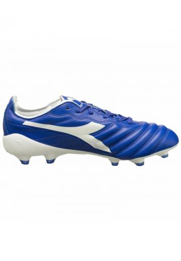 Футбольные бутсы