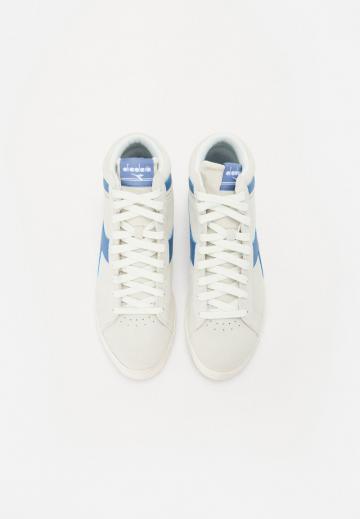 Гандбольные кроссовки