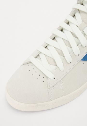 Гандбольные кроссовки