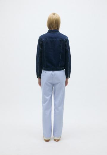 Джинсовая куртка