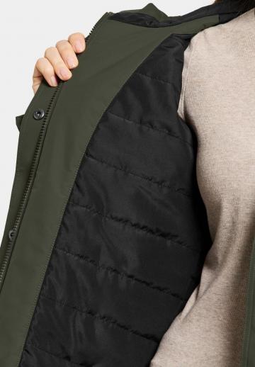 Спортивная куртка