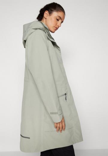 Спортивная куртка