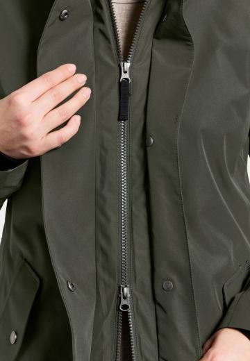 Спортивная куртка