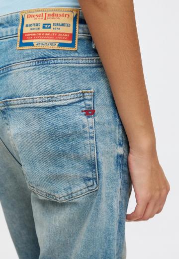 Свободные джинсы