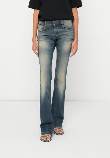 Узкие джинсы