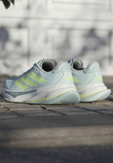 Беговые кроссовки