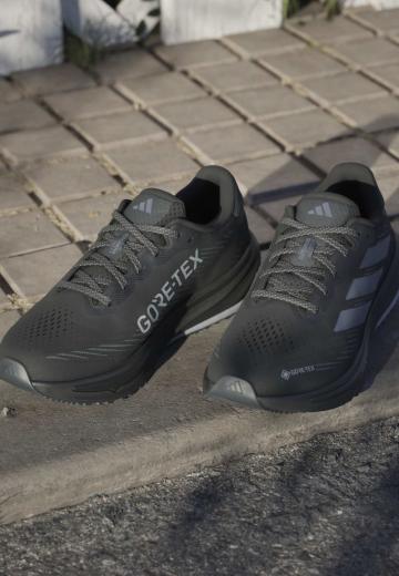 Беговые кроссовки