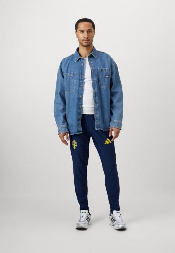 Спортивные штаны