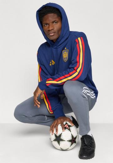 Спортивная кофта