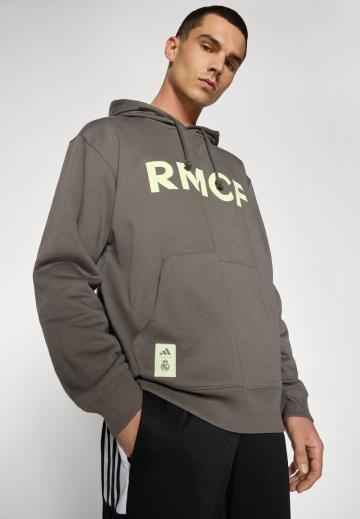 Спортивная кофта