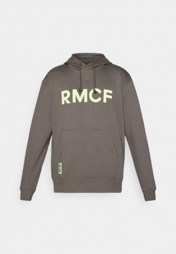 Спортивная кофта