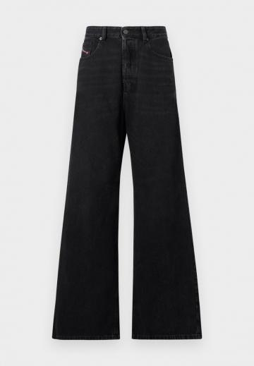 Свободные джинсы