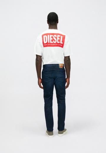 Узкие джинсы