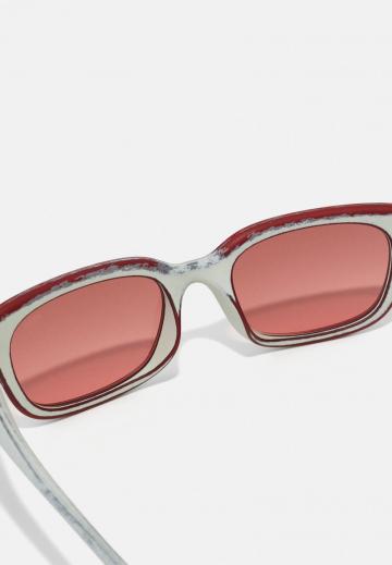 Солнечные очки