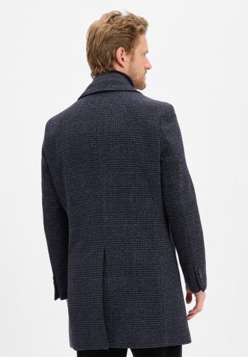 Короткое пальто