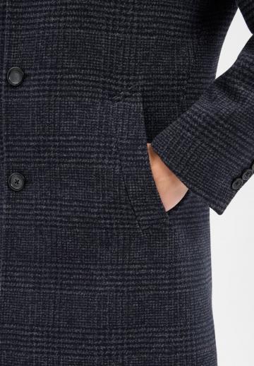 Короткое пальто