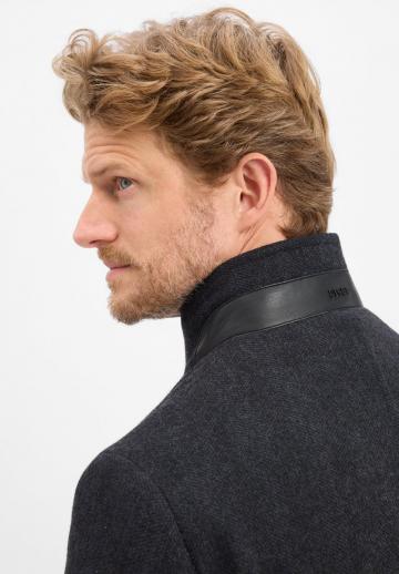 Короткое пальто