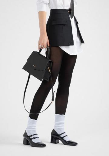 Юбка с накладными карманами