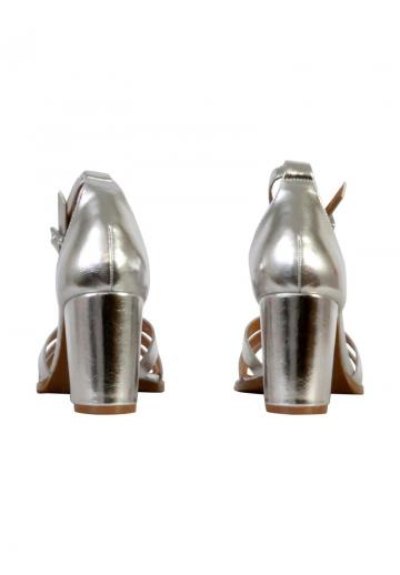 Гандбольные кроссовки