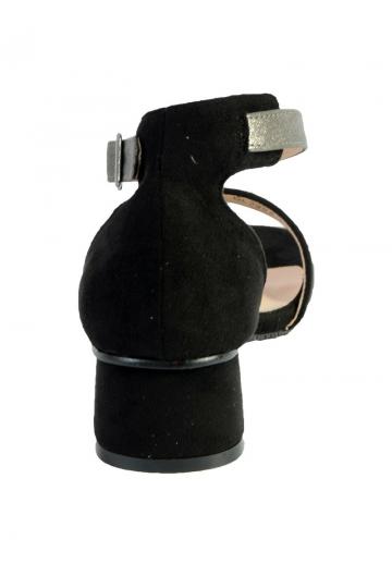 Гандбольные кроссовки