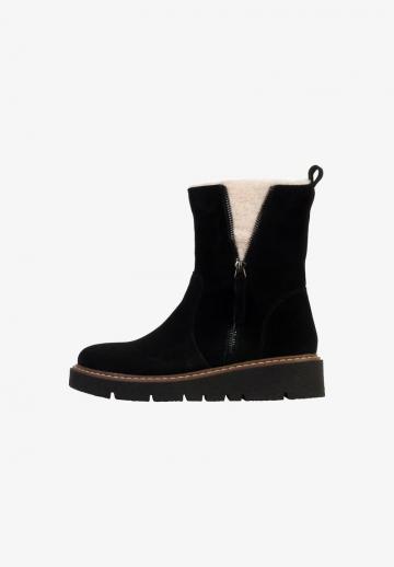 Зимние ботинки